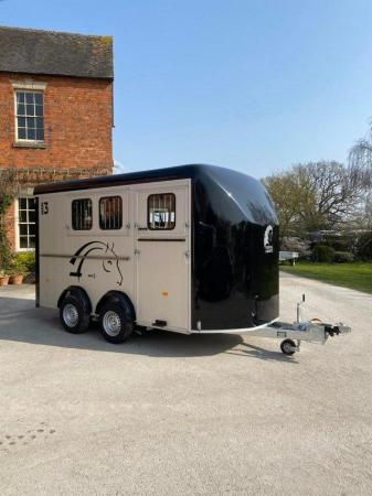 Image 3 of Cheval Liberte Maxi 3 With Tack Room Ramp/Barn Door & Spare