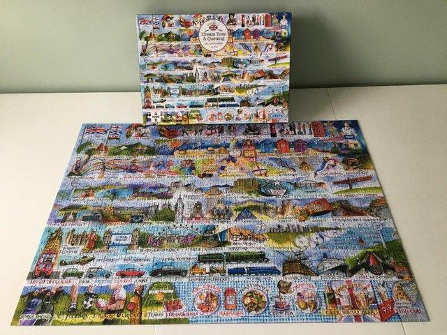 Preview of the first image of Gibson 1000 piece jigsaw titled Cream Teas & Queuing..