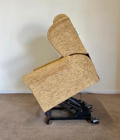 Image 14 of PETITE ELECTRIC RISER RECLINER GOLD CHAIR ~ CAN DELIVER