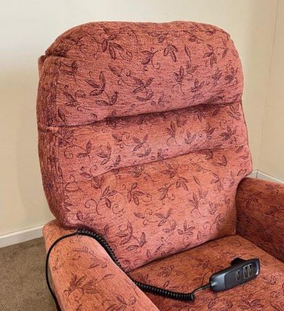 Image 4 of COSI LUXURY ELECTRIC RISER RECLINER CHAIR - CAN DELIVER