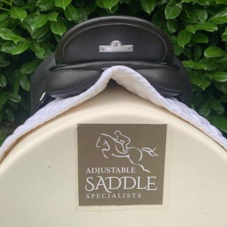 Image 14 of Bates Wide  17  inch dressage  saddle
