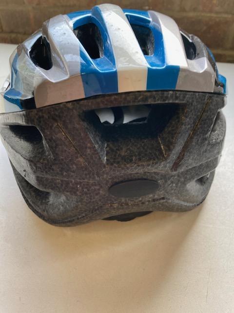 Preview of the first image of Cycle helmet almost new never in accident.