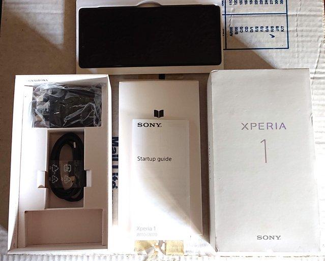 Preview of the first image of Sony Xperia 1 128 GB (J8110) Unlocked.