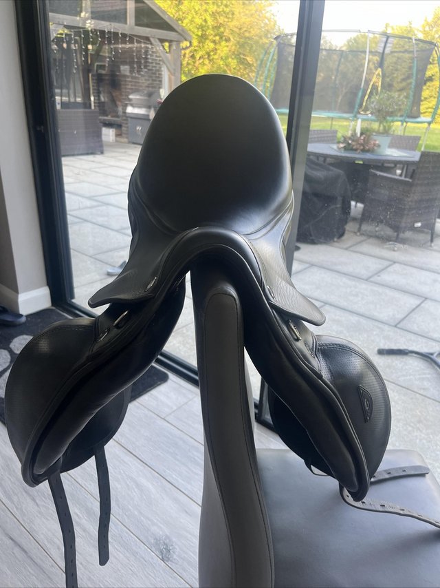Preview of the first image of Prestige Helen dressage saddle 17 M 2019.