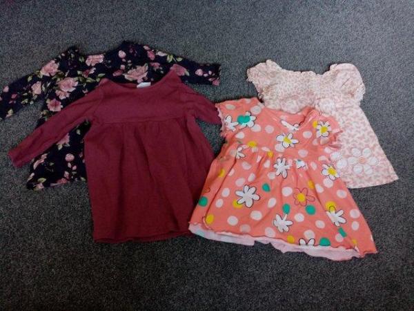 Image 2 of Bundle girl clothes 0-3 months
