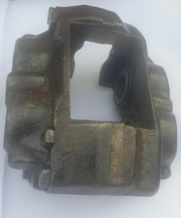 Image 5 of Genuine Ford Brake Calipers