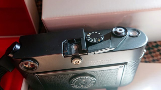 Image 5 of Leica M6 Black Rangefinder Camera Body