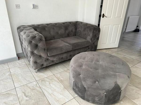Image 2 of As good as new Sofa for giveaway price