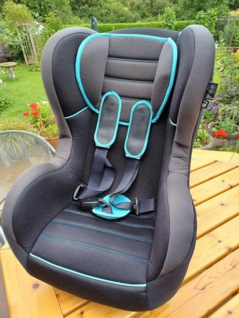 Preview of the first image of Car seat in good condition.