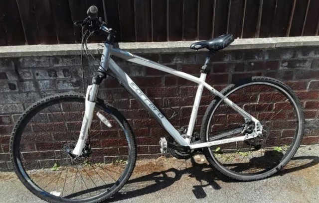 Carrera crossfire 3 womens hybrid bike sale