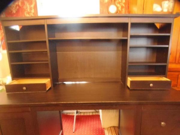 Image 3 of Ikea Micke desk with top hutch