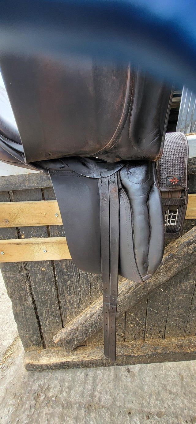 Preview of the first image of Kings saddlery Dressage saddle.