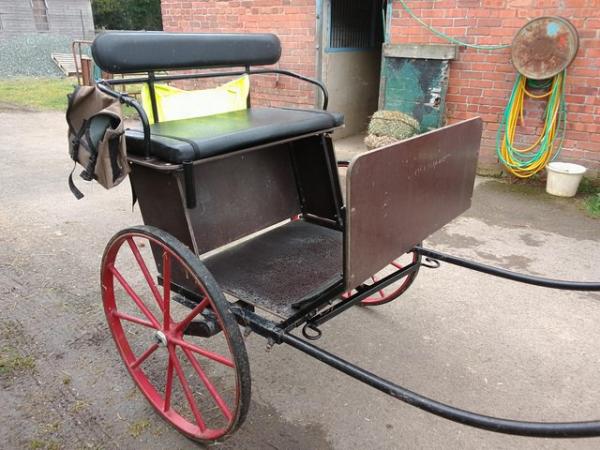 Image 1 of Bellcrown single pony carriage