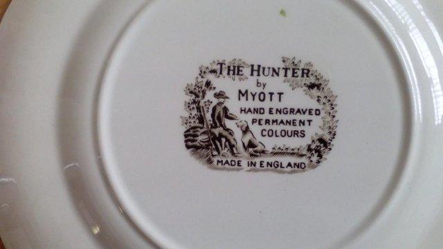 Image 1 of Great Collectors Item Set of 8" plates from MYOTT "The Hunte