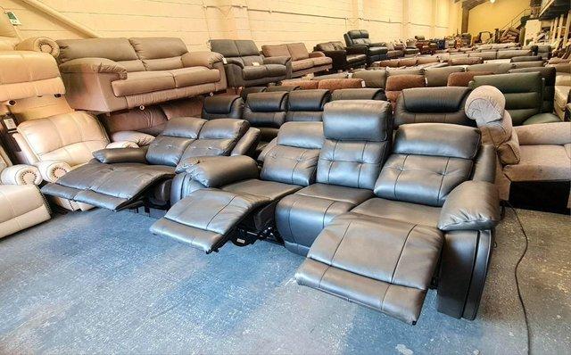 Image 15 of La-z-boy El Paso grey leather recliner 3+2 seater sofas