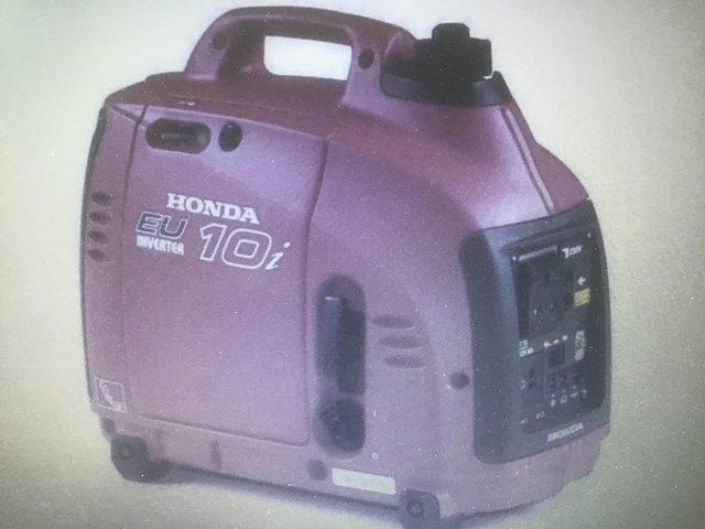 Preview of the first image of Honda suitcase EU10 I  Generator.