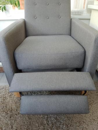 Image 1 of Reclining chair, like new.