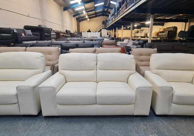 Image 10 of Selva cream leather 3+2 seater sofas and armchair