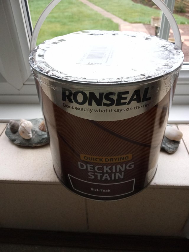 Preview of the first image of Ronseal quick drying decking paint.