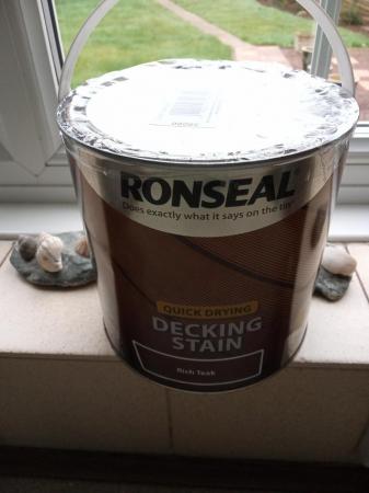 Image 1 of Ronseal quick drying decking paint