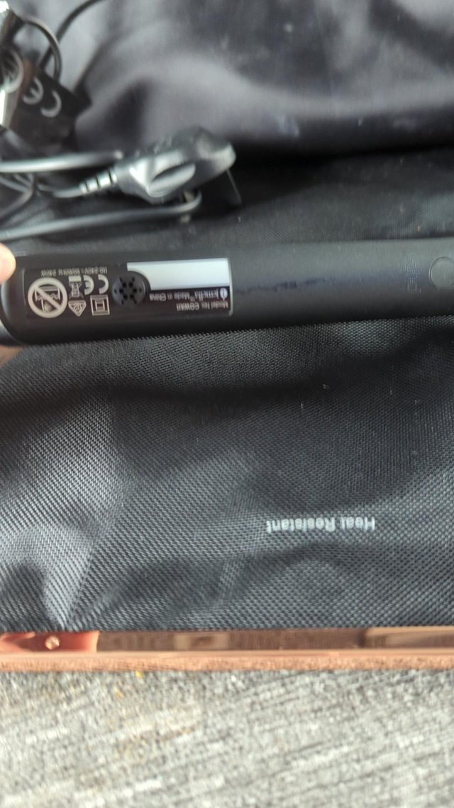 Preview of the first image of Genuine Ghd curling wand excellent condition.