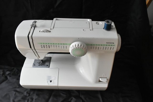 Image 4 of Toyota Sewing Machine Model CU17 - RS2000 Series
