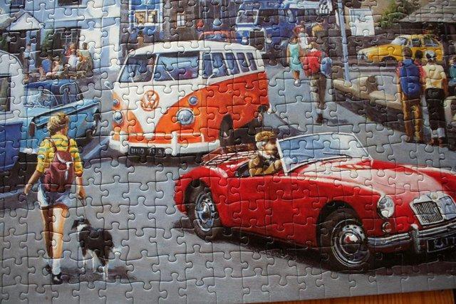 Image 3 of Ravensburger Happy Days Lake District 1000 Pieces.