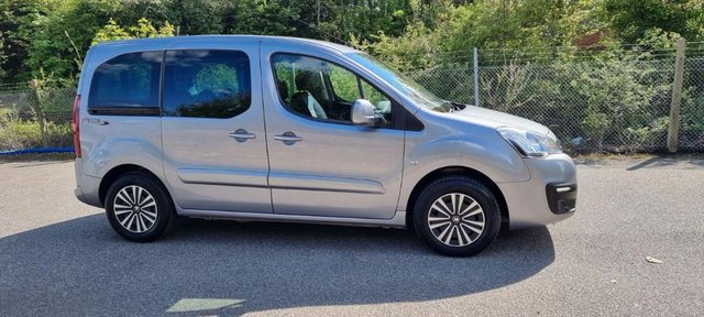 Image 13 of Automatic Disabled Access Peugeot Partner Low Mileage 2016