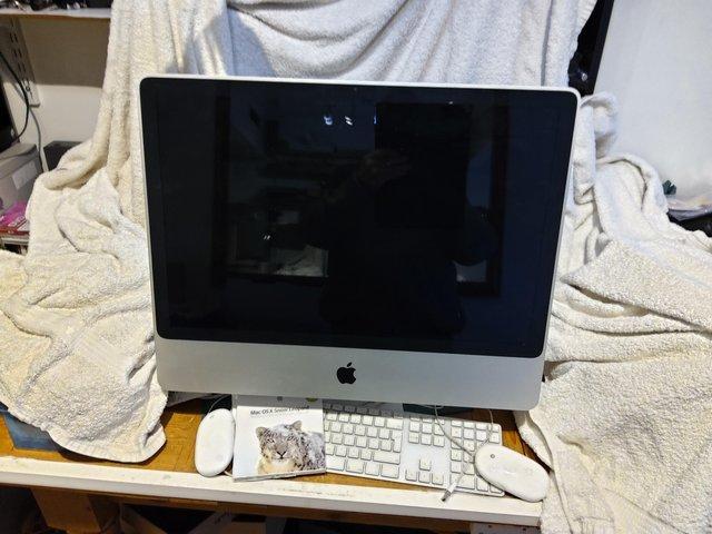 Preview of the first image of 24 inch Apple iMac pc. Good condition..