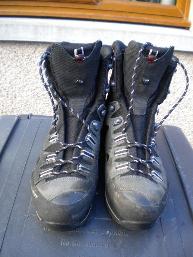 Preview of the first image of Mammut Boots sz 11 / 45.5 Monolith GTX as new.