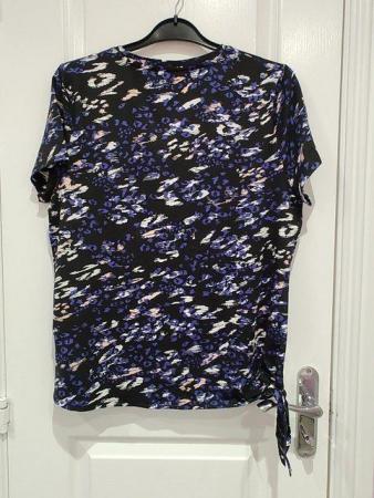 Image 14 of Marks and Spencer Size 14 Activewear Goodmove V-Neck Top
