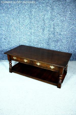 Image 20 of A TITCHMARSH & GOODWIN STYLE OAK TWO DRAWER COFFEE TEA TABLE
