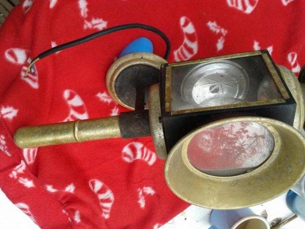 Image 4 of vintage Carriage or Coach Light Lamp Fitting