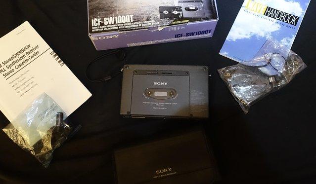 Image 7 of Sony ICF-SW1000T Radio/Cassette