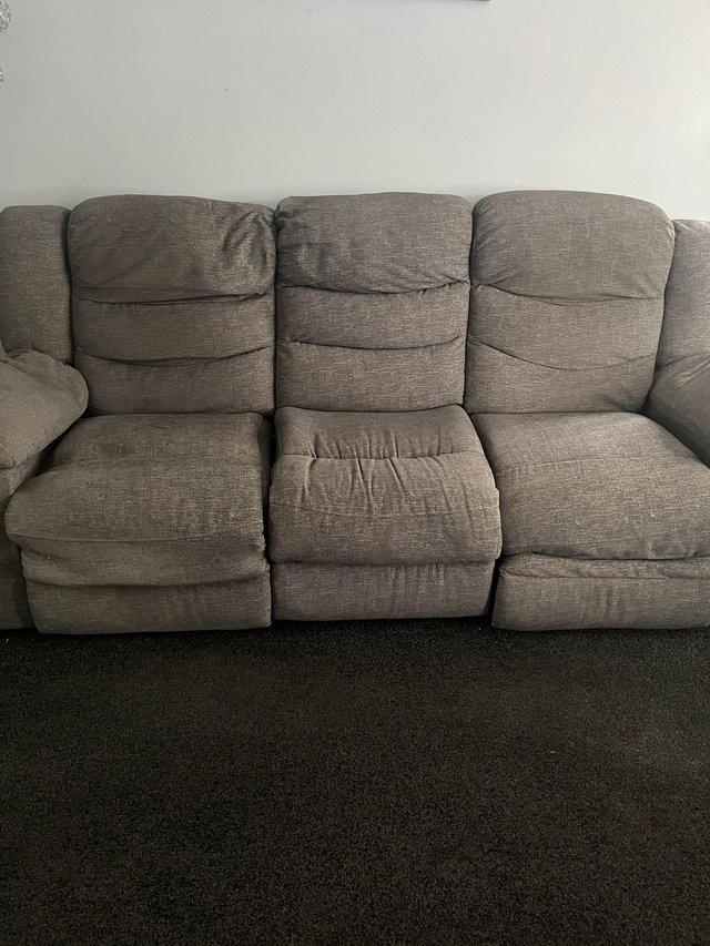 Preview of the first image of oakland furniture 2 and 3 seater recliner.