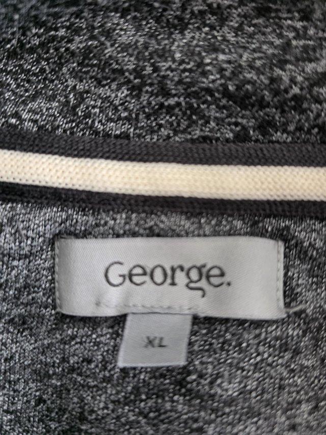 Mens Grey Hoodie Size XL Front Pockets George — Other in Southend-on-Sea