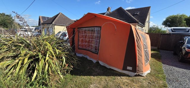 1980s conway trailer tent — photo 2 of 3