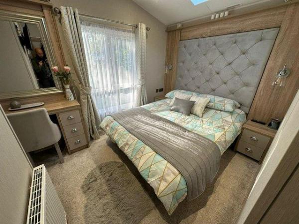 Image 4 of Private Sale Luxury Caravan on Tattershall Lakes Country Par