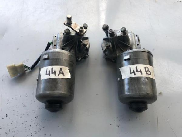 Image 2 of Headlight lift motors for Lamborghini Urraco