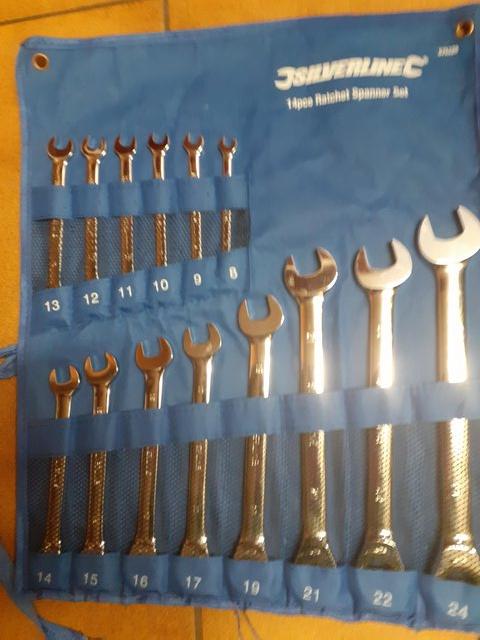 Preview of the first image of 14pc silverline ratchet spanner set.