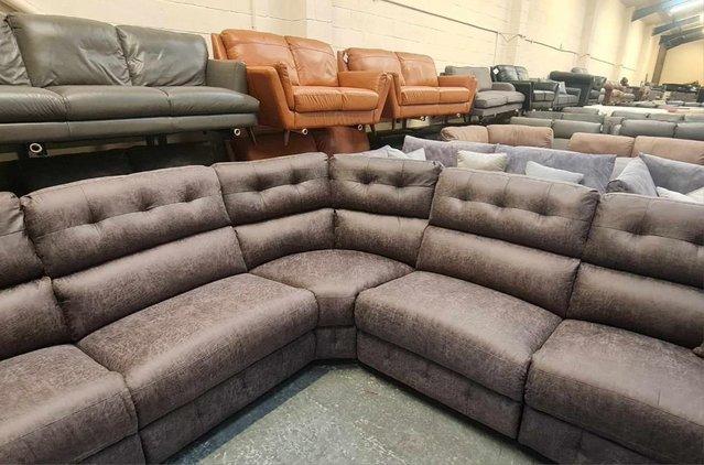 Image 12 of La-z-boy Hollywood brown fabric manual recliner corner sofa