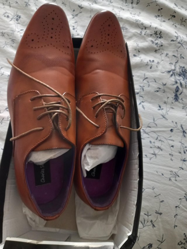 Preview of the first image of Men's formal shoes size 11.