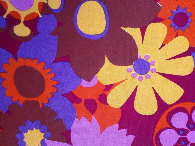 Preview of the first image of VINTAGE 1960 1970 Flower Power Lounger Camp Bed.