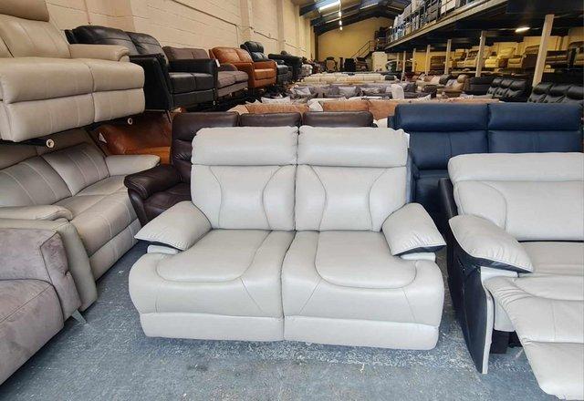 Image 15 of La-z-boy grey and black leather 3+2 seater sofas