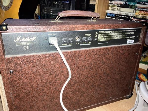 Image 3 of Marshall amplifier AS50R with features