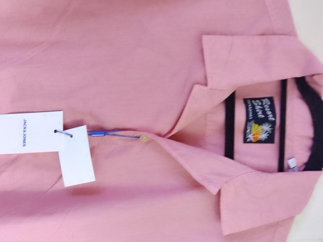 Preview of the first image of Jack & Jones shirt - Pink to cream - New with tags - Medium.