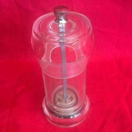 Image 1 of Clear, heavy, acrylic pepper/salt grinder/mill, Maddison.