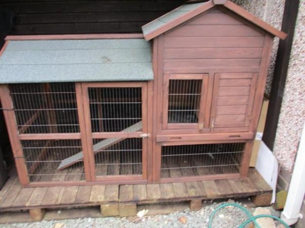 Image 3 of Extra large rabbit hutch..would easily house a few chicken..