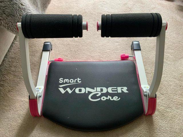 Preview of the first image of Wondercore Abbs  home workout 2023.