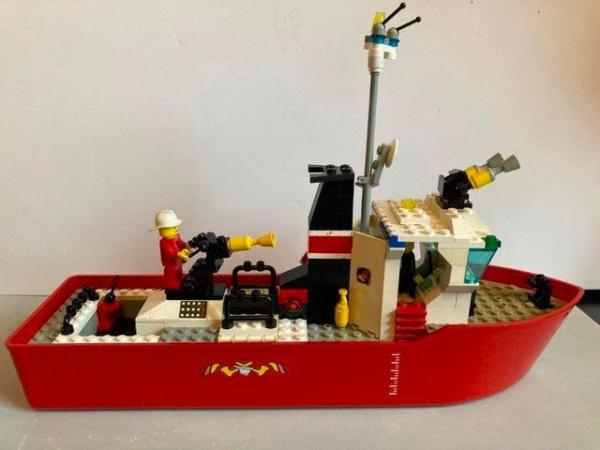 Image 2 of Vintage Lego fire fighting boat 4020 rare